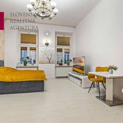 PREDAJ: romantický prerobený 1-izb. byt pri Šafárikovom námestí s veľkým potenciálom