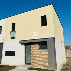 Krásny nový 4izb.dvojpodlažný rodinný dom v radovej výstavbe v obci Padáň