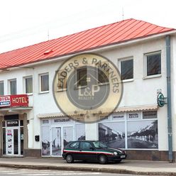 Exkluzívne  na predaj Hotel KORZO v Sečovciach .