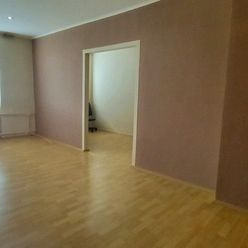 3-izbový byt do nájmu na Nám. budovateľov Moldava nad Bodvou