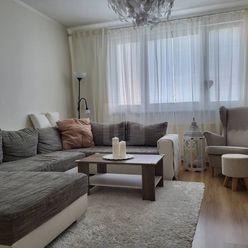 Ponúkame Vám na predaj krásny, útulný 3-izbový byt v tichej lokalite mesta Ilava