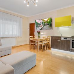Na predaj 2-izbový byt 47,06  m²  - Radlinského - Staré Mesto