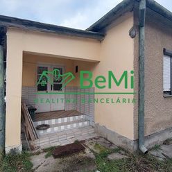 Exkluzívne - predaj - dom v obci Tesáre - ID 110-12-LUGU