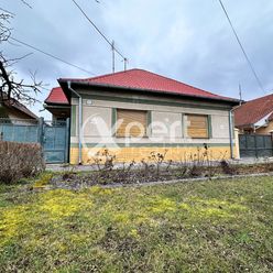 Rodinný dom je na predaj v obľúbenej obci Tešedíkovo