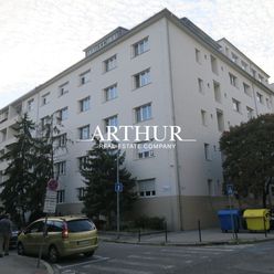 ARTHUR - 3i, 124 m2 byt v lukratívnej polohe Starého mesta, Kmeťovo nám.