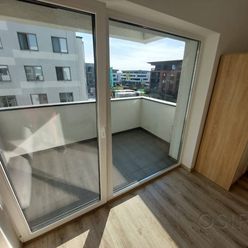 Slnečný 1i byt s balkónom, v novostavbe z r. 2022, Rovinka