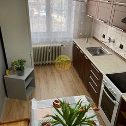 VL. OHREV 3–izbový byt s balkónom na predaj v SNV – 79,5 m2