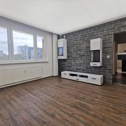Ponúkame na predaj 3-izbový byt na ulici Holíčska, Bratislava- Petržalka, úžitková plocha bytu 68m2