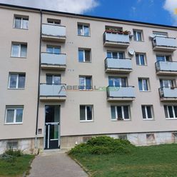 Prenájom - 2 izbový zariadený  byt s balkónom, Haburská ul., Ružinov