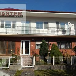 MASTER REAL- Na predaj 6-izbový rodinný dom 587 m2, Jalovec, okres Prievidza
