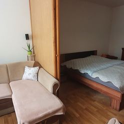 Predaj 3-izbový byt s loggiou ,  80m2, Tulská ulica, Banská Bystrica