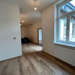 Zrekonštruovaný 2+ izbový byt v centre Bratislavy na predaj
