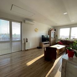 Veľmi pekný trojizbový slnečný byt s možnostou zobytniť podkrovie + dalších minimálne 30 m2!