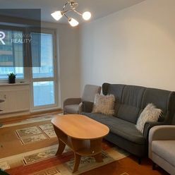 TRNAVA REALITY, s.r.o. ponúka na predaj pekný priestranný 3-izbový byt v Trnave na Koniarekovej ulic
