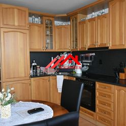 Kuchárek-real:EXKLUZÍVNE: Ponúka 2 izbový byt s možnosťou dokúpenia garáže na ul.Gorkého  Pezinok.