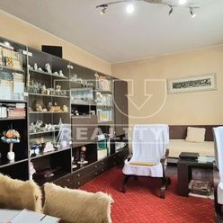 TUreality ponúka na predaj 2-izbový byt vo výbornej lokalite v meste Handlová, 49 m2