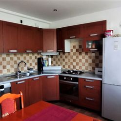 JKV REAL | Ponúkame na predaj 3-izbový byt v centre mesta Levice