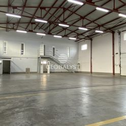 Expedično skladovacia hala 1140 m2 - s kanceláriami a parkovaním