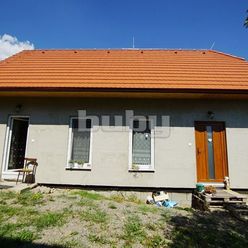 Novostavba vidieckeho rodinného domu s veľkým pozemkom v obci Babiná, okres Zvolen.