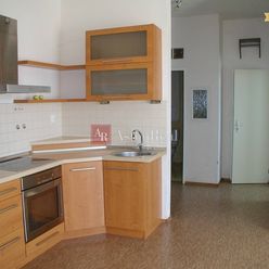 Dvojizbový byt s kuchynským kútom, 40m2, Sliač - kúpele okr. Zvolen
