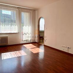 REZERVOVANÉ Na predaj 4 izbový byt, 98,60 m2 Bratislava, Dúbravka, Hanulova ulica