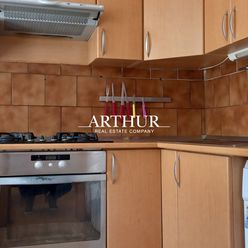 ARTHUR - Na prenájom 5 izbový byt v Karlovej Vsi