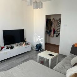 2 izbový byt na Podháji s veľkou pivnicnou (18 m2)