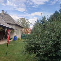REALFINN -  VRÁBLE  /Tehla/ -  Rodinný dom na predaj s možnoťou dvojgeneračného bývania.