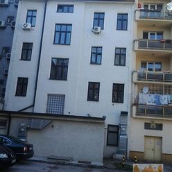 Predaj: Polyfunkčný objekt, Krížna ulica, Braitslava II, Ružinov, širšie centrum, 6 podlažný budova