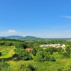 Exkluzívne PNORF – investičný pozemok, 7039 m², panoramatický výhľad, Devín