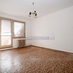 Slnečný 3 izbový byt s loggiou v Rimavskej Sobota L. Novomeského - ihneď voľný