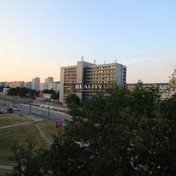 Kúpim 1 - izbový byt (alebo garzónku) v Bratislave