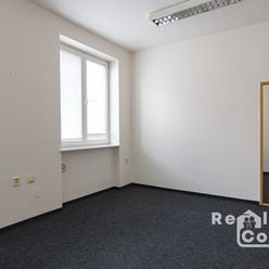 REALITY COMFORT - Na prenájom dvoj-kancelária v centre Prievidze