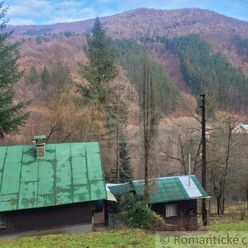 Zrekonštruovaná drevenica na samote pri lese s krásnym výhľadom v Hornej Marikovej