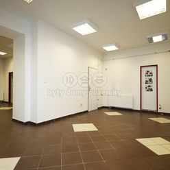 Pronájem obchod a služby, 57 m², Karlovy Vary, ul. Varšavská
