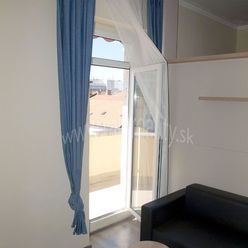 Jednoizbový byt s terasou ( 31 m2 + 22 m2 )