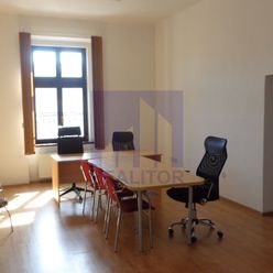 Prenájom - kancelársky priestor 35 m2, Banská Bystrica, centrum.