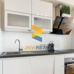 Na predaj 3 izbový byt v lokalite Kuchyne/148 000€