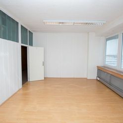 Na prenájom kancelárie od 12,5 m2 do 150 m2 - Drieňová ulica (Ružinov)