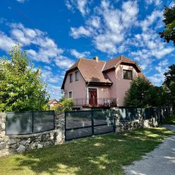 Predaj: 4i Rodinny dom s garažou v exkluzivnej lokalite-pri jazere, obec Cilizska Radvan