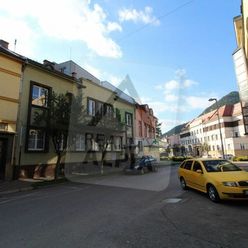 Obytný dom v centre mesta Ružomberok, ulica Medveckého