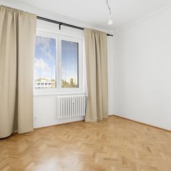 Na predaj 3 izbový byt 79,74 m² s loggiou 3,84 m²  - Polárna ul.