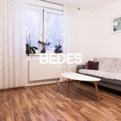 BEDES | KOMPAKTNÝ 2 izbový byt s vlastným parkovacím státim, 50 m2, tichá lokalita Podunajských Bisk