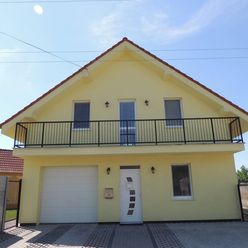 Na predaj: 4 izbový rodinný dom s garážou, Vrakúň