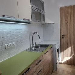 Predaj 1,5 izbový byt kompletná rekonštrukcia, klimatizácia Landauova- Dúbravka