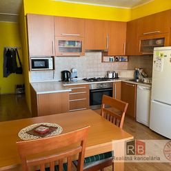 REALITY BROKER ponúka na predaj pekný priestranný 2 izb. byt v okrajovej časti mesta Senec