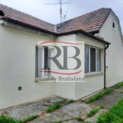 Znížená cena: Na predaj 6-izbový rodinný dom na Krajinskej ulici v mestskej časti Podunajské Biskupi