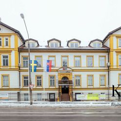 Historická budova v centre Trenčína - QEX Business Office I., nám SNP 7,  Trenčín