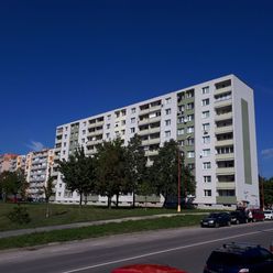 VIVAREAL* NOVÁ PONUKA!  1 izbový byt, balkón, výmera 37 m2, vyhľadávaná lokalita, DRUŽBA, Trnava