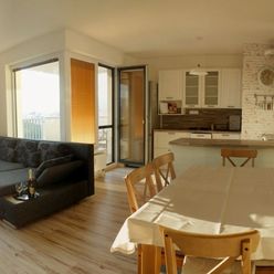 Video:Slnečný 3-izbový byt, 80m2, s klimatizáciou a terasou. Jégého ul